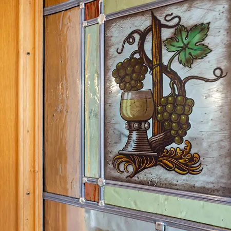 Wein- Und Gaestehaus Lutz 3*