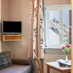 게스트하우스 Wein- Und Gaestehaus Lutz 이포펜