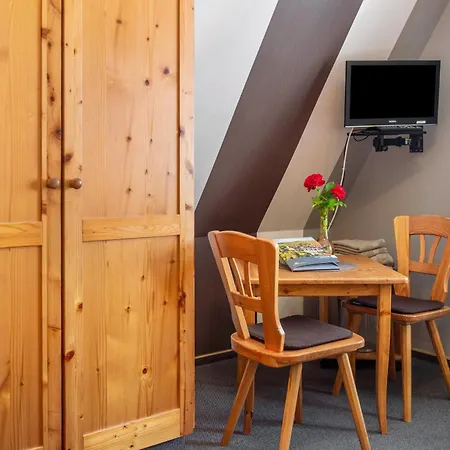 Wein- Und Gaestehaus Lutz إبهوفين