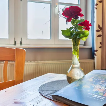 Wein- Und Gaestehaus Lutz بيت ضيافة 3*