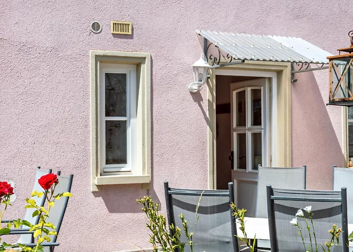 Wein- Und Gaestehaus Lutz
